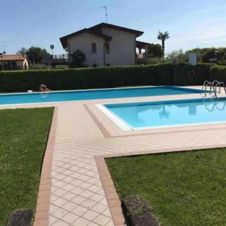 Appartamento Con Piscina A Lazise Exterior foto