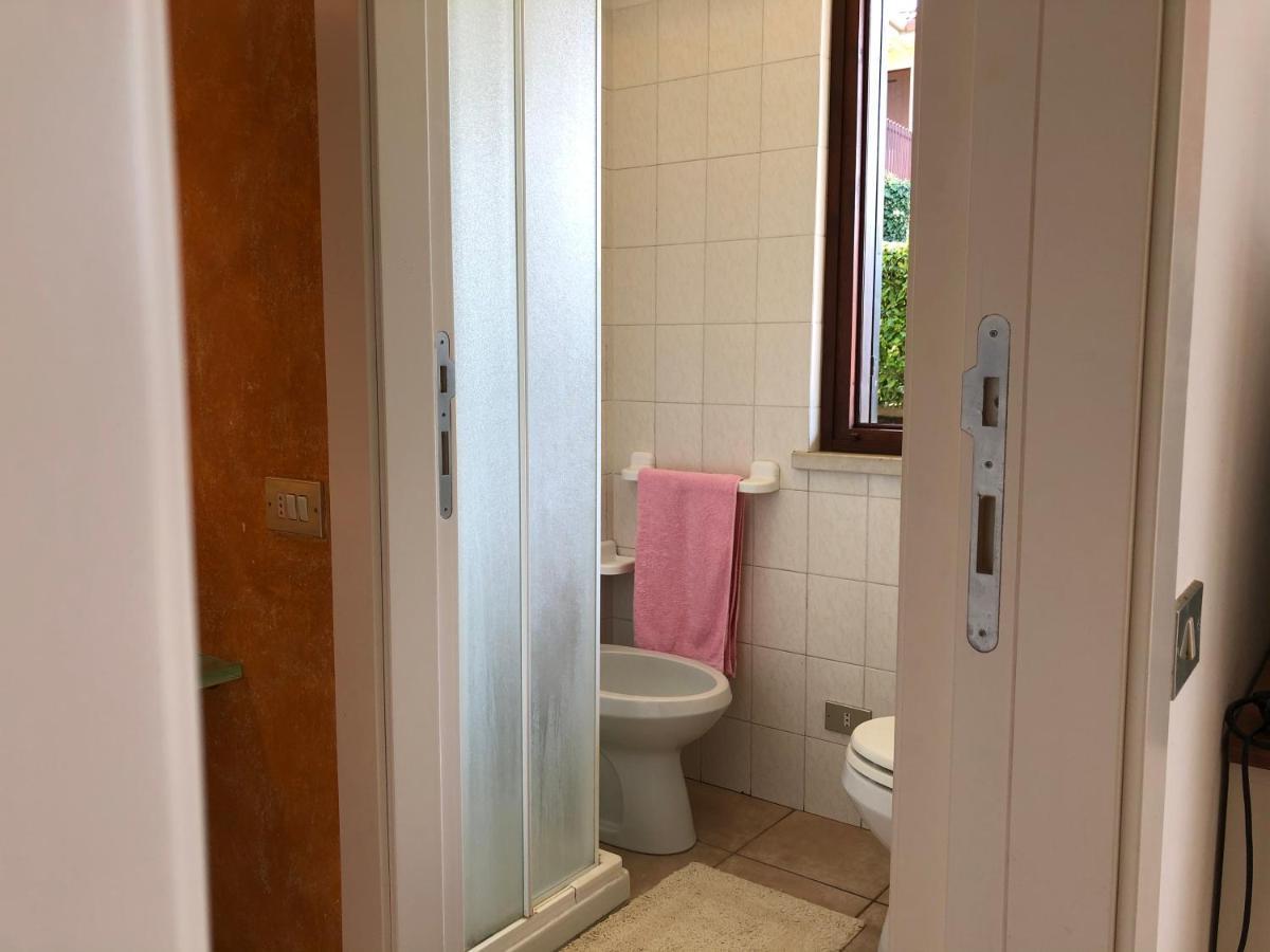 Appartamento Con Piscina A Lazise Exterior foto
