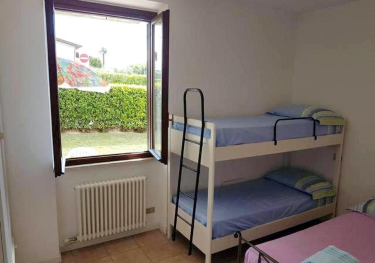 Appartamento Con Piscina A Lazise Exterior foto